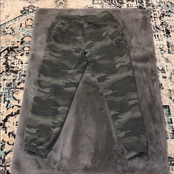 Wild Fable camouflage joggers. - Picture 2 of 4